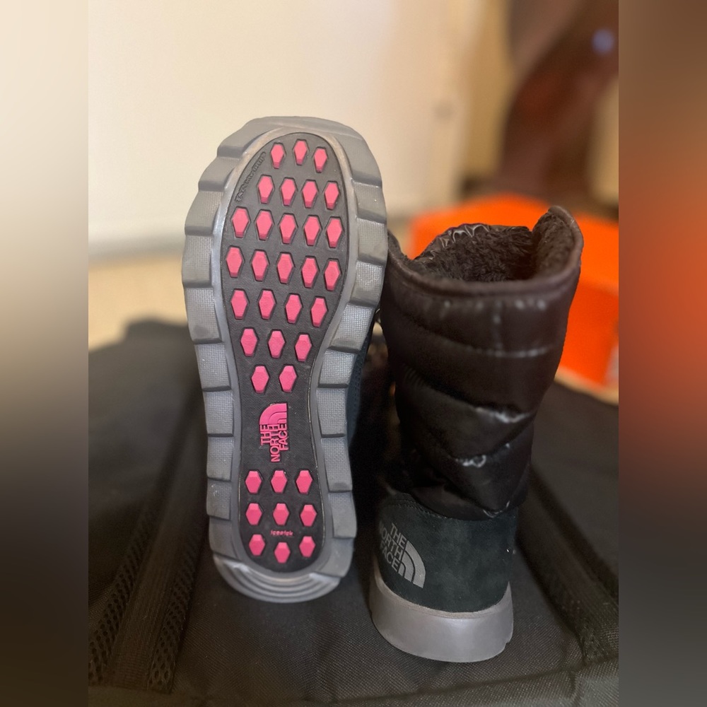 Brand new North Face boots w/o box